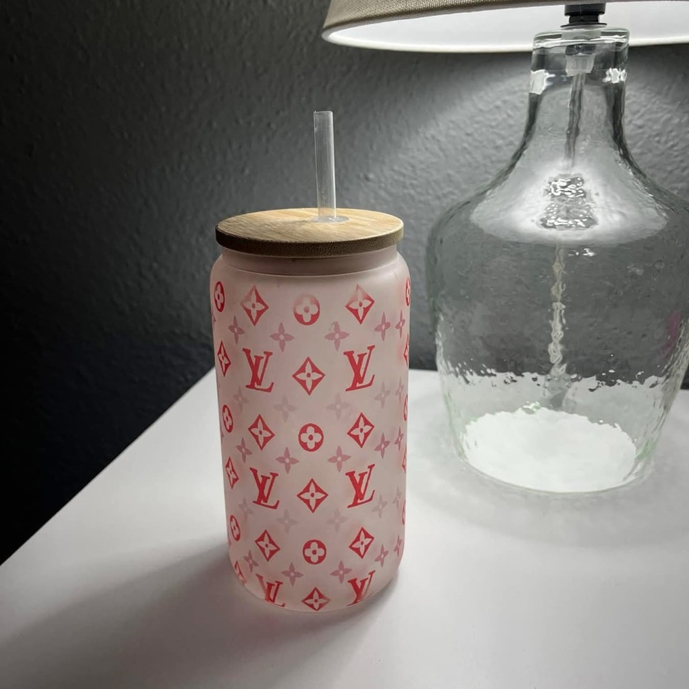 Glass cup